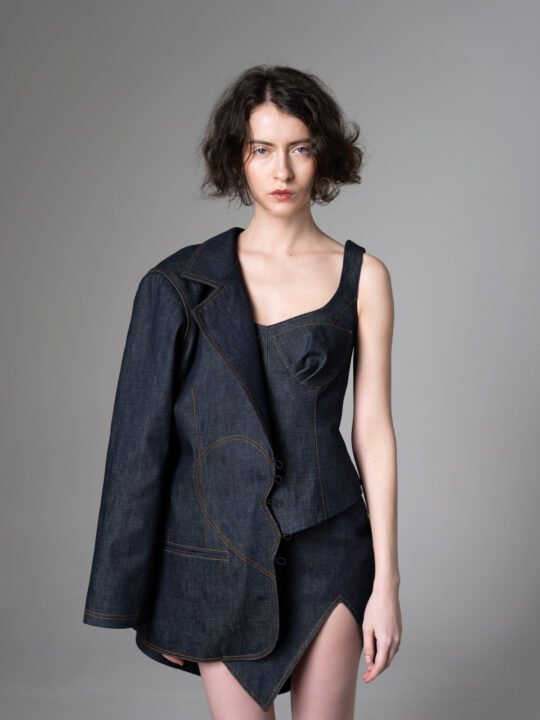 'Corset in the 2000s'