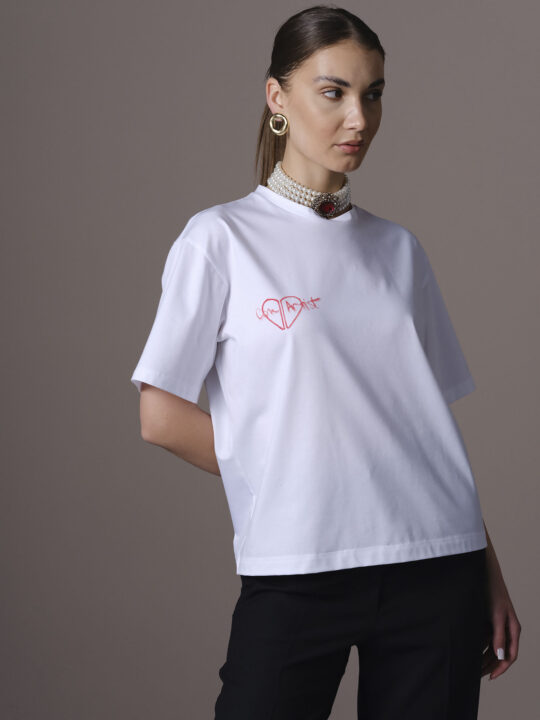Con artist tee